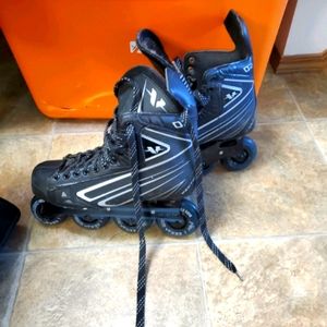 Size 8 CCM Rollerblades Like New condition